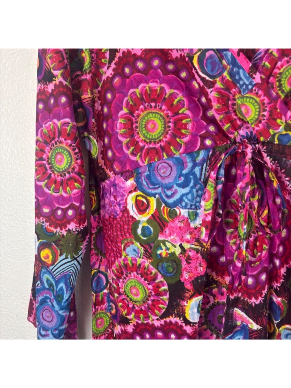 ✨3/$30 L/XL Hippie Boho Floral Tunic Top With Tie-Front Vibrant Mandala Print - Picture 2 of 6